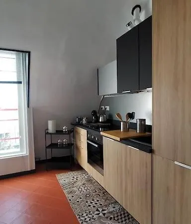 Il Trifoglio: Sobrio Ed Accogliente Trilocale Apartment