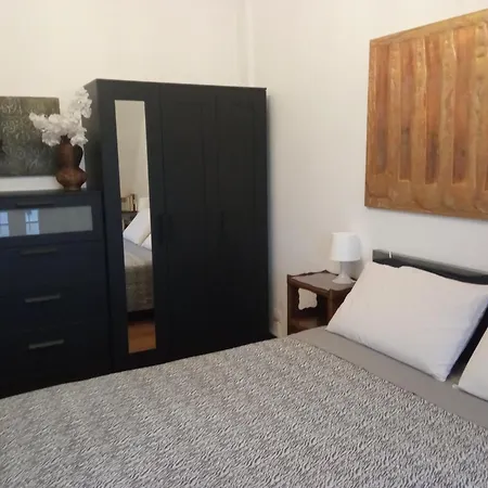 Il Trifoglio: Sobrio Ed Accogliente Trilocale Apartment *